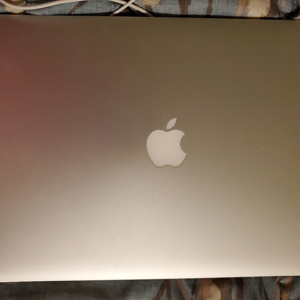 Apple Laptop 15" 2013